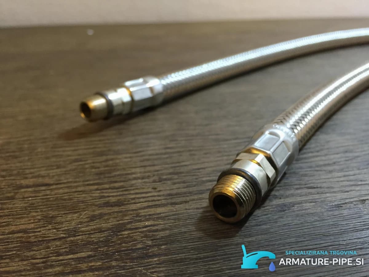 Standardne cevi za priklop kuhinjske armature ali kopalniške pipe