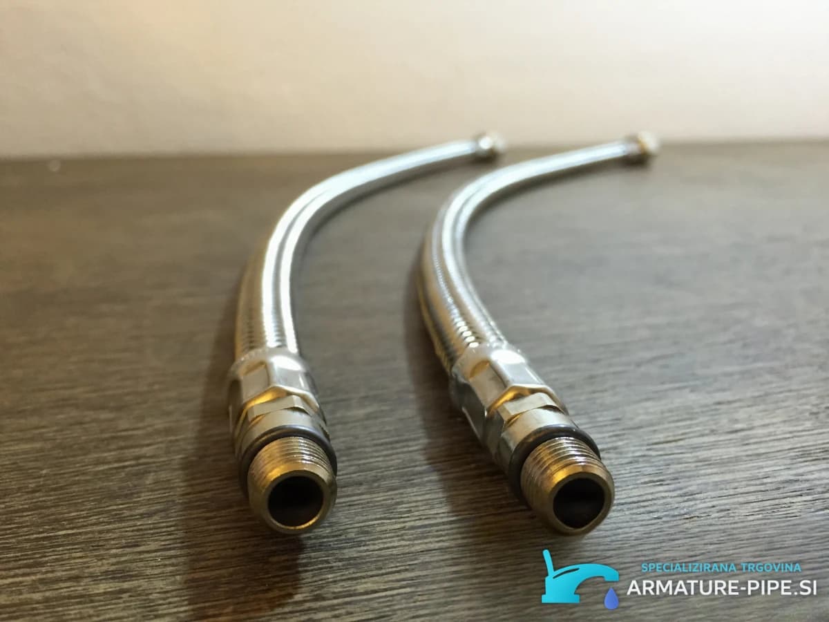 Standardne cevi za priklop kuhinjske armature ali kopalniške pipe