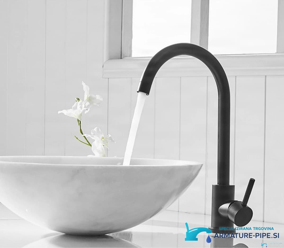 Černá koupelnová baterie BP1402 v matně černém provedení
