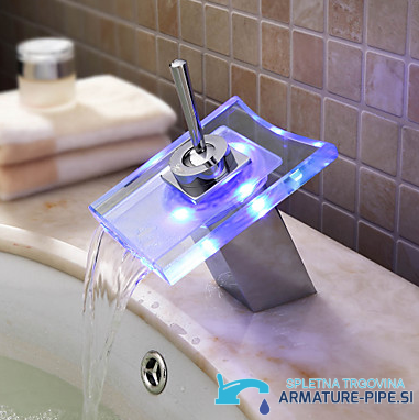 LED pipa za kopalnico EYN MF161 - sodobna kopalniška armatura - modra